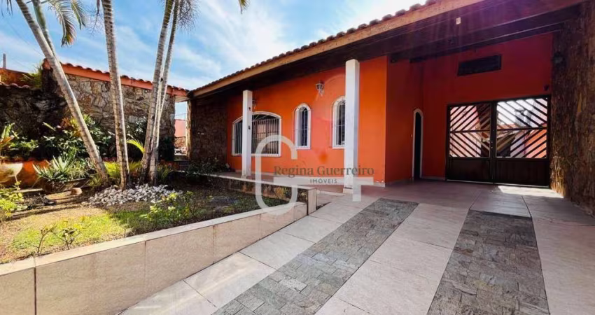 Casa com 3 dormitórios à venda, 220 m² por R$ 750.000,00 - Balneário Três Marias - Peruíbe/SP