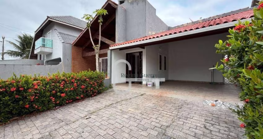 Casa com 3 dormitórios à venda, 163 m² por R$ 590.000,00 - Parque Balneário Oásis - Peruíbe/SP