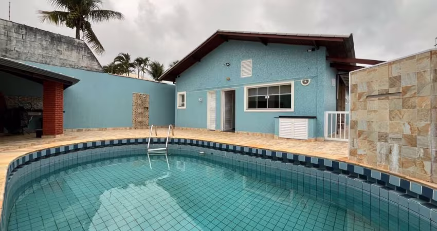 Casa com 4 dormitórios à venda, 180 m² por R$ 990.000,00 - Jardim Barra de Jangada - Peruíbe/SP