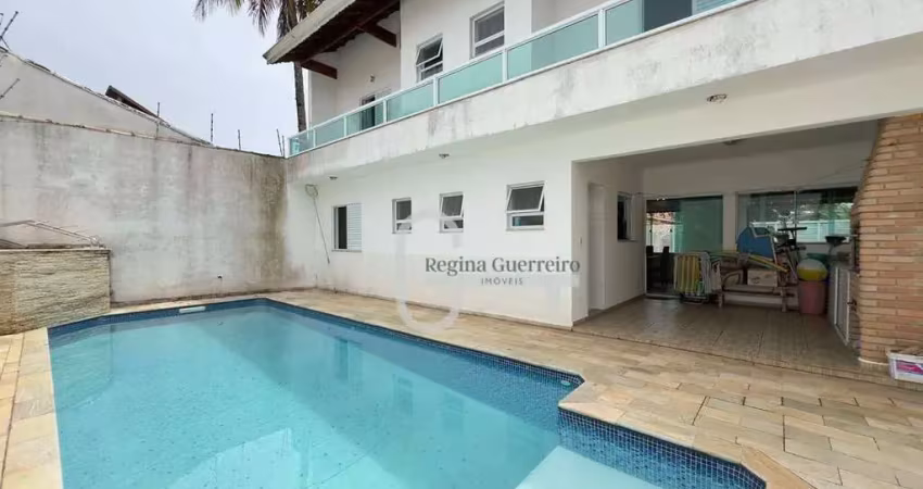 Casa com 4 dormitórios à venda, 179 m² por R$ 900.000,00 - Parque Turístico - Peruíbe/SP