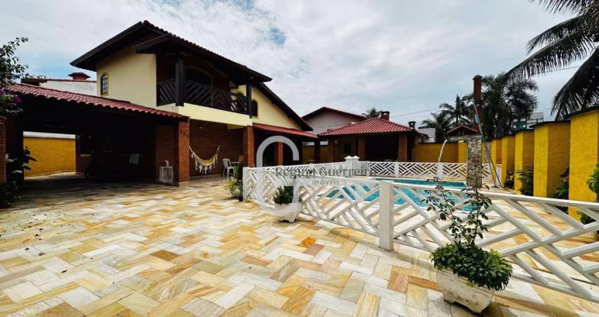 Casa com 4 dormitórios à venda, 200 m² por R$ 980.000,00 - Parque Balneário Oásis - Peruíbe/SP