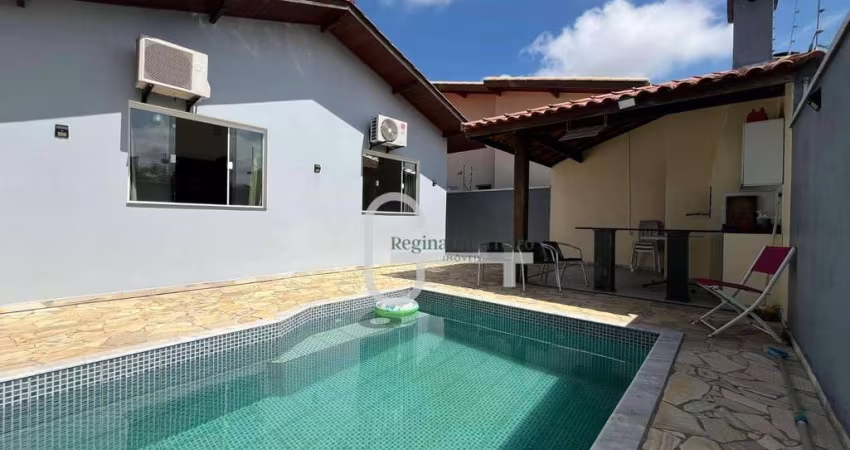 Casa com 3 dormitórios à venda, 120 m² por R$ 690.000,00 - Estância São José - Peruíbe/SP