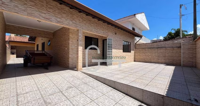 Casa com 3 dormitórios à venda, 151 m² por R$ 700.000,00 - Parque Balneário Oásis - Peruíbe/SP