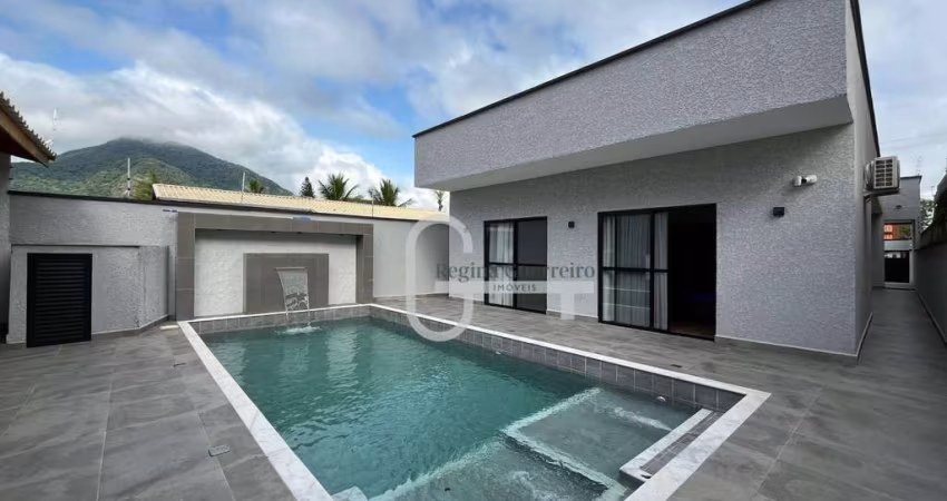Casa com 4 dormitórios à venda, 225 m² por R$ 1.600.000,00 - Centro - Peruíbe/SP