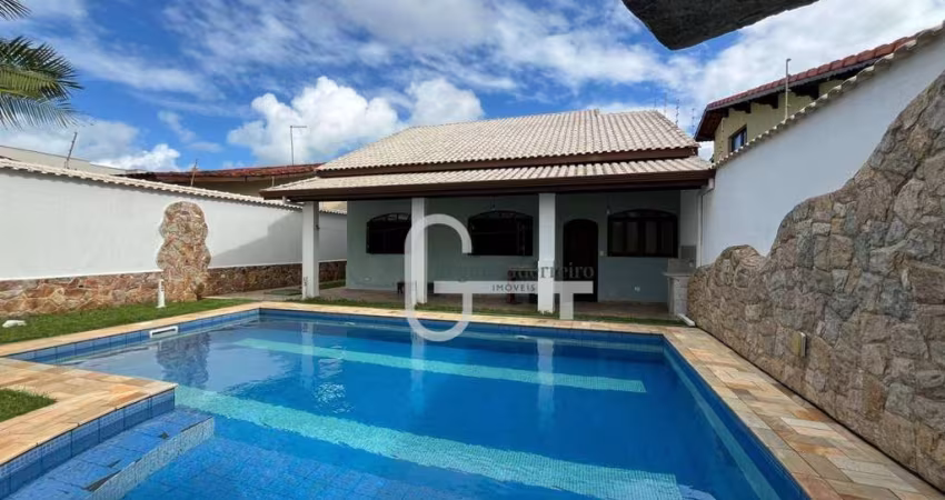 Casa com 4 dormitórios à venda, 220 m² por R$ 680.000,00 - Estância Balneária Maria Helena Novaes - Peruíbe/SP