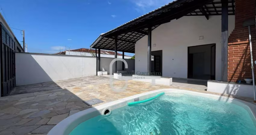 Casa com 4 dormitórios à venda, 235 m² por R$ 750.000,00 - Balneario Samburá - Peruíbe/SP