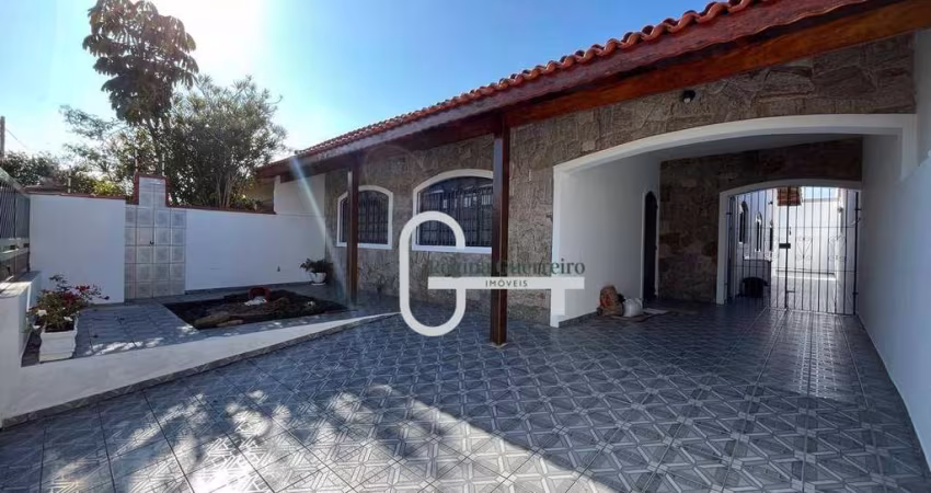 Casa com 3 dormitórios à venda, 124 m² por R$ 650.000,00 - Balneário Três Marias - Peruíbe/SP