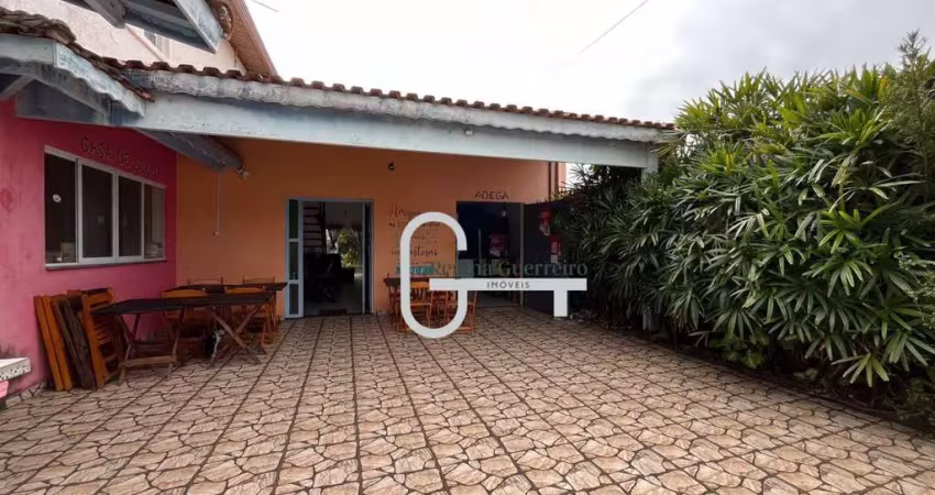 Casa com 3 dormitórios à venda, 140 m² por r$ 900.000,00 - centro - peruíbe/sp