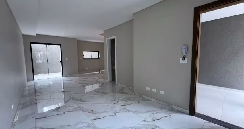 Sobrados modernos e com excelente padrão de construção e acabamentos próximo ao terminal do carmo