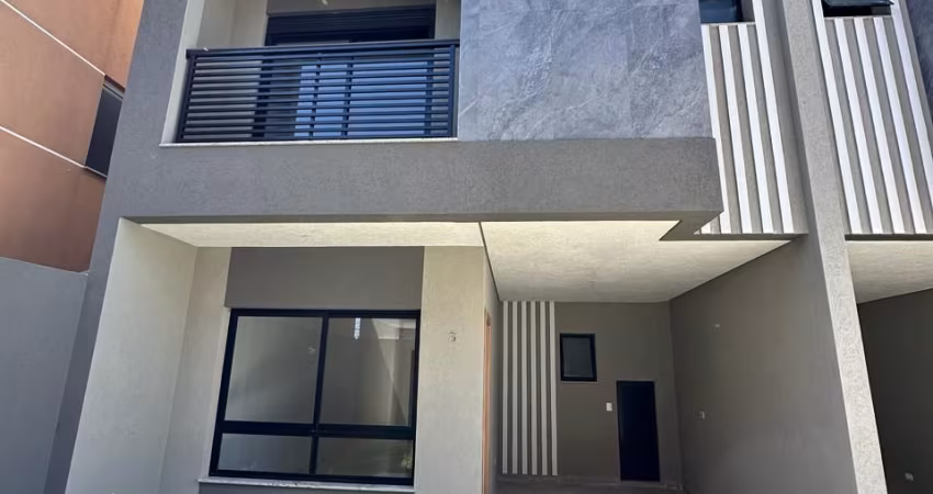 Sobrado novo em condomínio a 150m do  Sams Club Torres