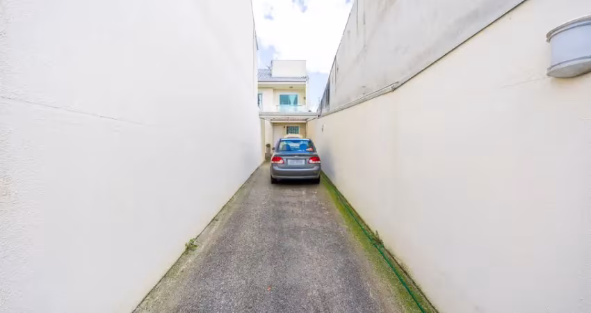 Sobrado duplex com até 4 vagas de garagem