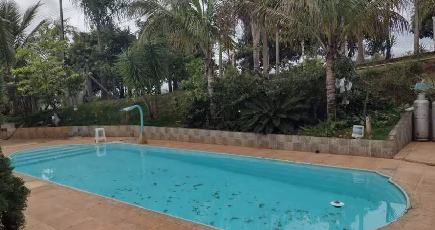 Linda Casa Condomínio Fechado Recanto da Serra