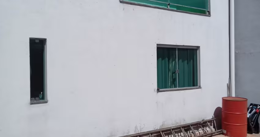 Casa para venda tem 180 metros quadrados com 3 quartos, B.Colonial - Contagem - MG