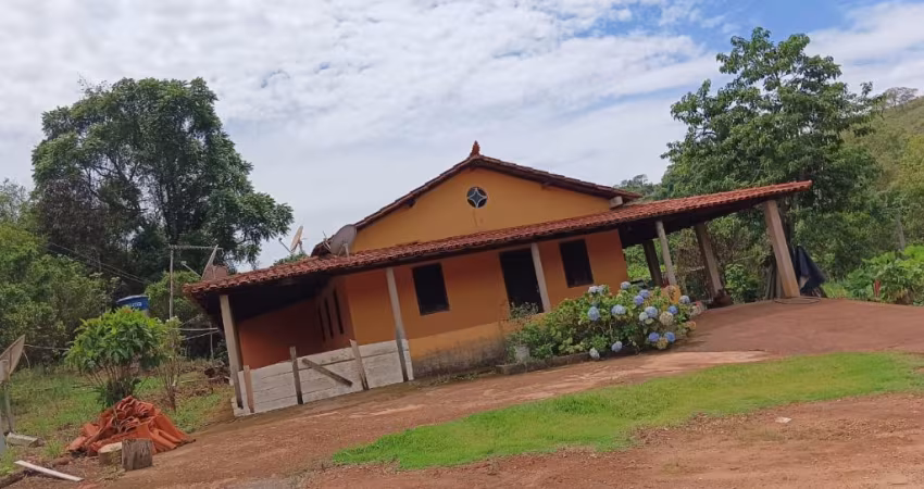 LINDO SÍTIO MUITA ÁGUA BELO VALE R$430.000,00