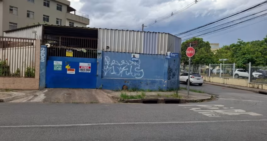 OTIMO GALPAO NO BAIRRO CORAÇÃO EUCARISTICO, COM 265m2