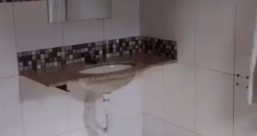 Aluguel casa em icaivera- betim, com 2 quartos rua guarassyá por apenas 1.100,00