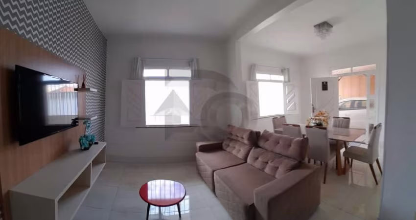 Casa Para Vender com 3 quartos, sendo 1 suíte no bairro Luzia em Aracaju