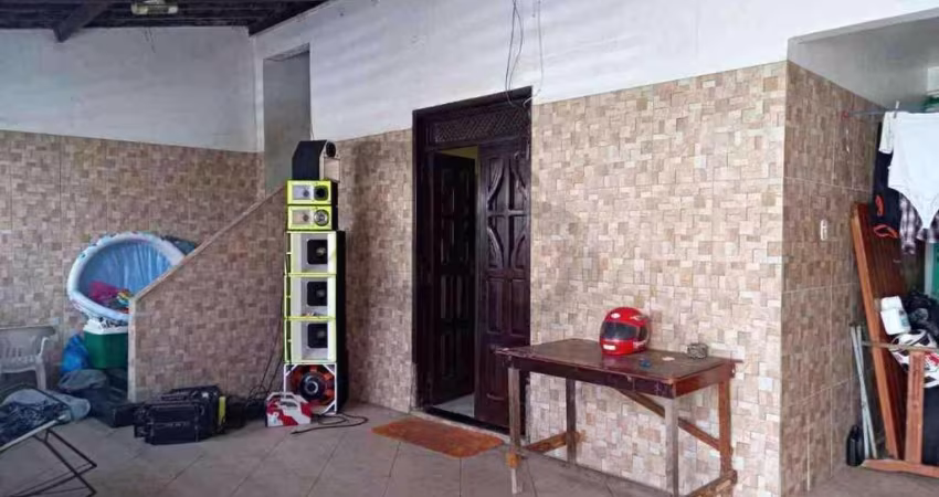 Casa Para Vender com 4 quartos, sendo 1 suíte no bairro Siqueira Campos em Aracaju