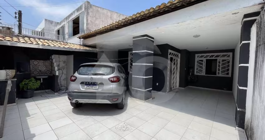 Casa Para Vender com 5 quartos 1 suíte no bairro Jabotiana em Aracaju