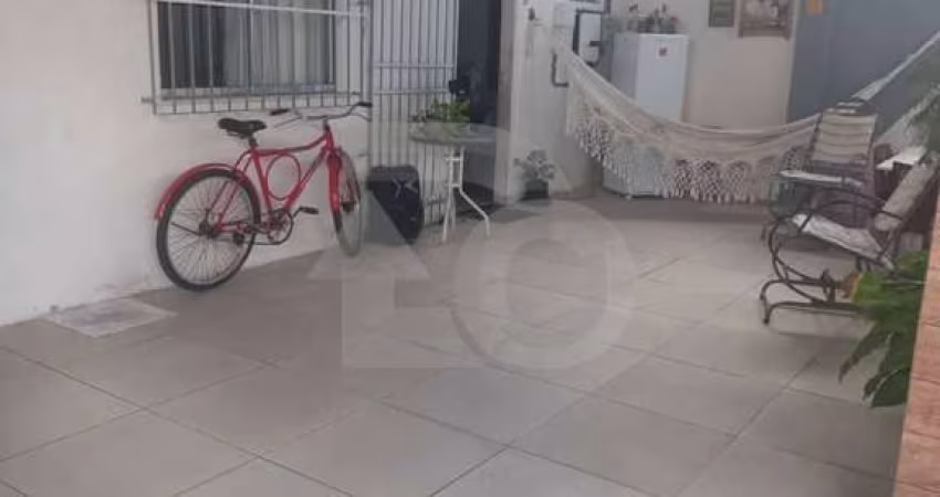 Casa Para Vender com 3 quartos no bairro Aruana em Aracaju