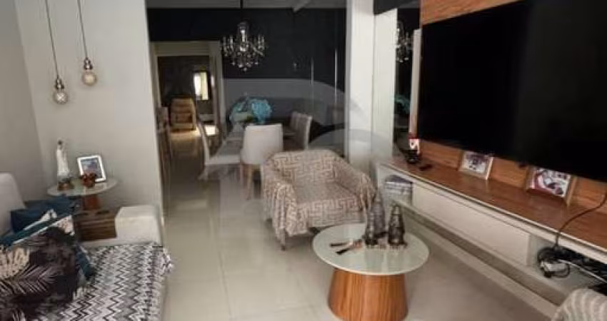 Casa Para Vender com 3 quartos 2 suítes no bairro Jabotiana em Aracaju