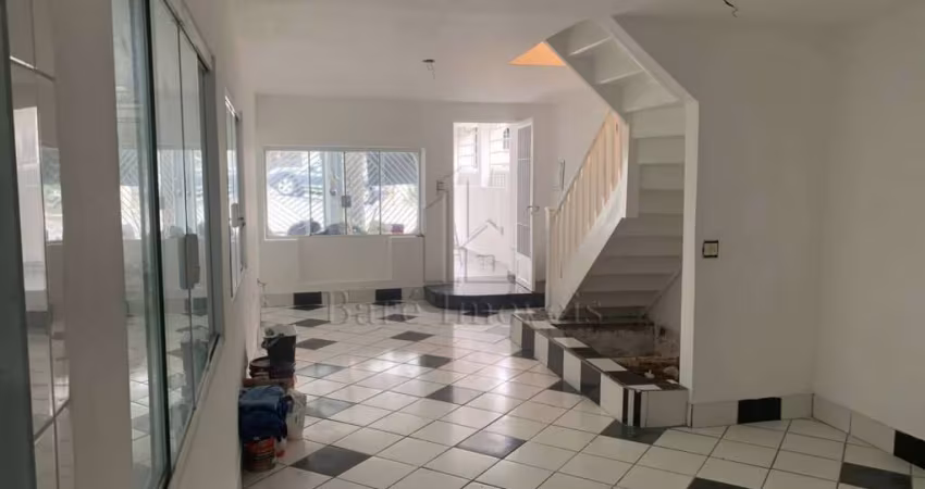 Sobrado 4 Quartos 3 Suítes na Aclimação - São Paulo