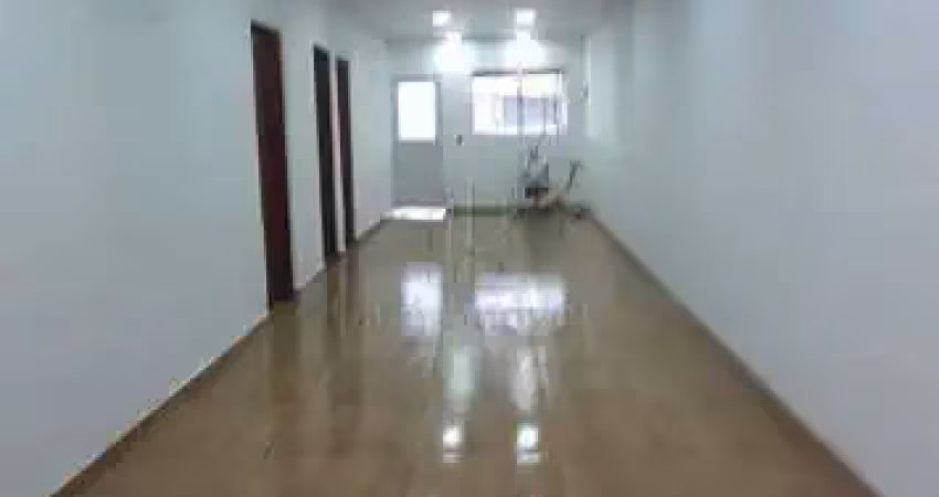 Sobrado Espaçoso no Bairro dos Casa, São Bernardo do Campo