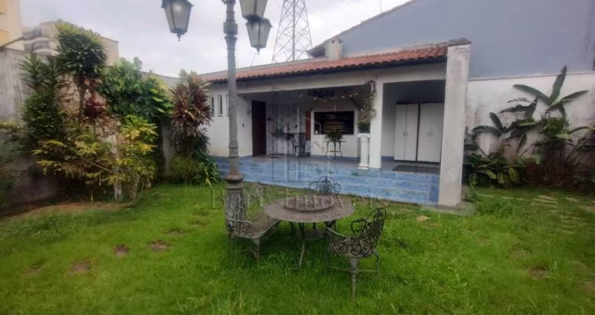 Casa Térrea no Bairro Nova Petrópolis, São Bernardo do Campo