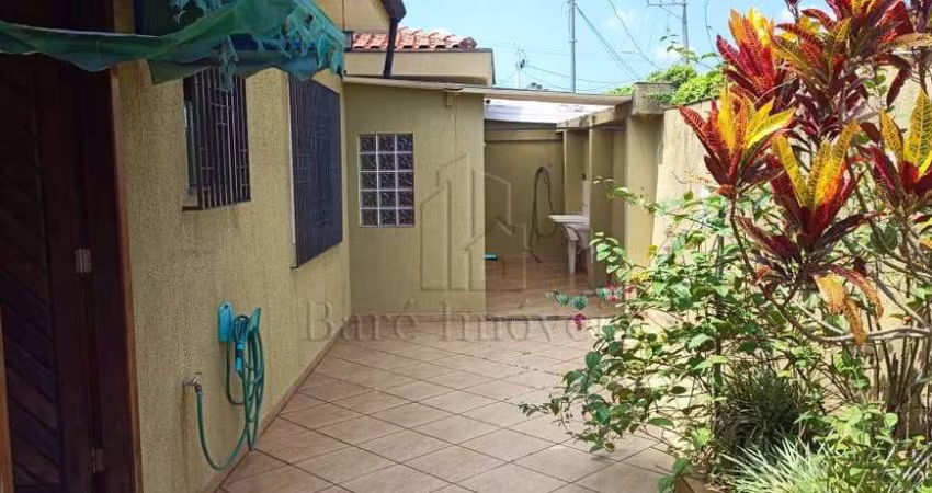Casa Térrea de Esquina no Jardim Stella, Santo André