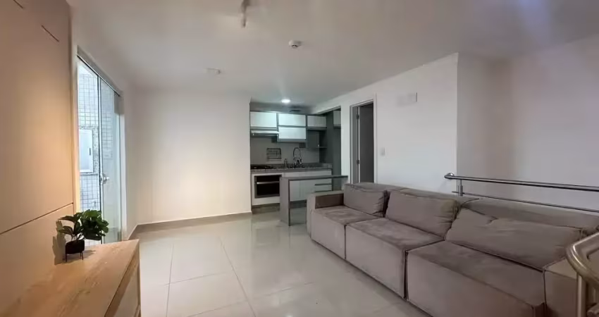 Rw - apartamento duplex com 2 suítes e mobiliado na praia dos ingleses – oportunidade única!