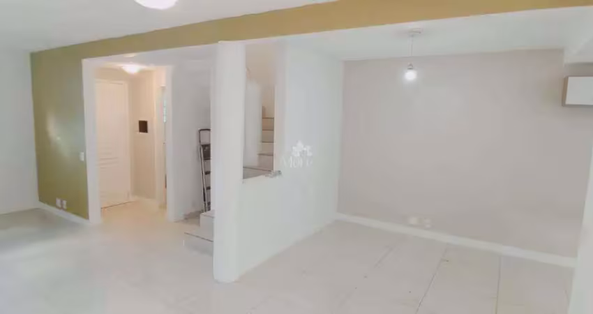 VENDA de Casa Modelo Flávia, 3 Quartos, sendo 1 Suíte, Quintal Grande, Excelente localização com muita Privacidade no Condomínio Villa Flora em Sumaré SP