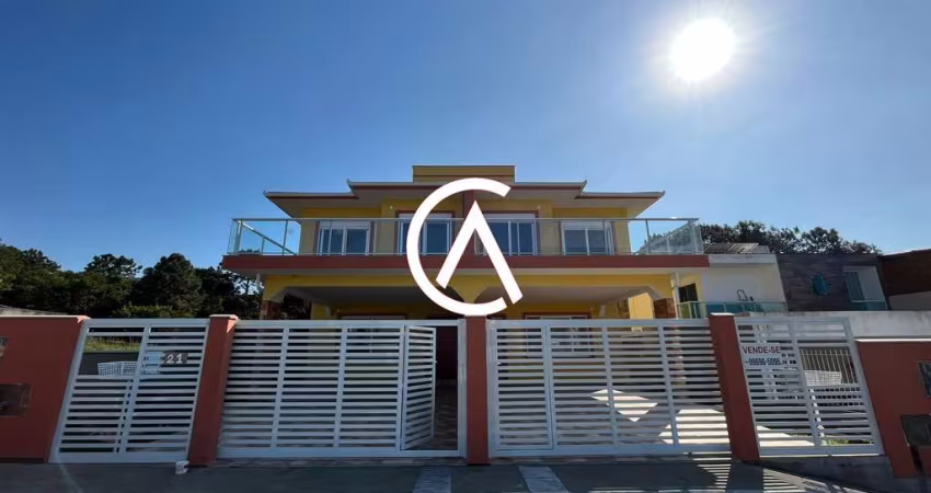 CASA ALTO PADRÃO - Excelente localização, espaçosa e com ótimo acabamento.