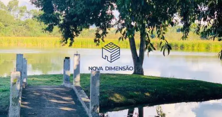 Terreno em condomínio fechado à venda na Estrada Santa Luzia II, 1081, Condomínio Bellavittá, Caçapava