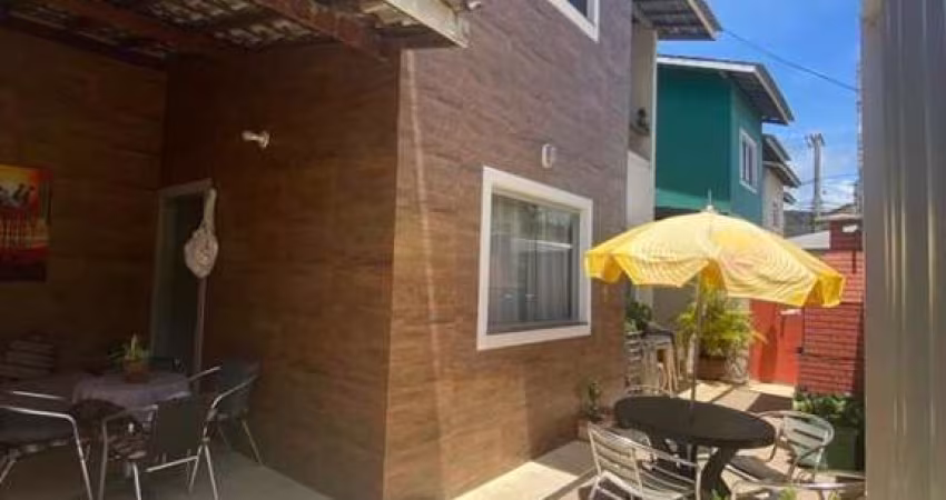 Casa Duplex para Venda em Lauro de Freitas / BA no bairro Ipitanga