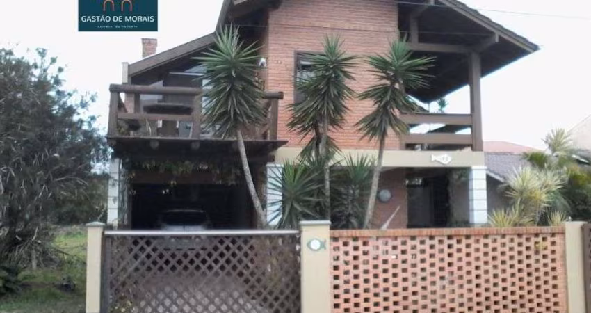 Casa para Venda em Balneário Piçarras, ITACOLOMI, 6 dormitórios, 2 suítes, 6 banheiros, 4 vagas