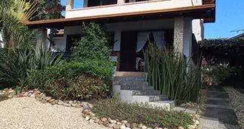 Casa para Venda em Balneário Piçarras, ITACOLOMI, 4 dormitórios, 2 suítes, 4 banheiros, 2 vagas