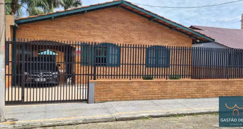 Casa para Venda em Balneário Piçarras, ITACOLOMI, 3 dormitórios, 1 suíte, 2 banheiros, 2 vagas