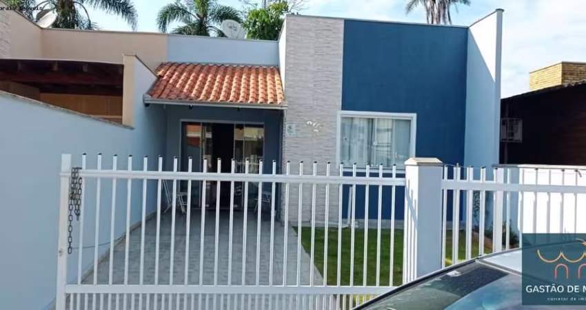 Casa para Venda em Balneário Piçarras, ITACOLOMI, 2 dormitórios, 1 suíte, 2 banheiros, 1 vaga