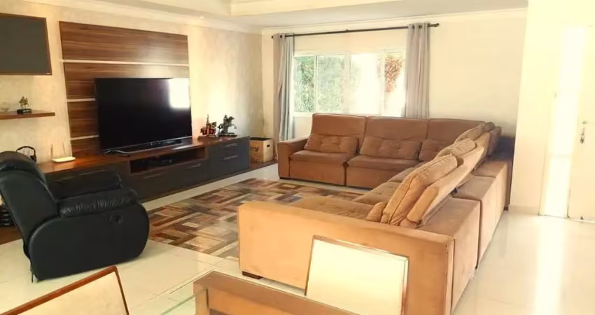 Venda de sobrado luxuoso com 4 suítes no condomínio villa romana