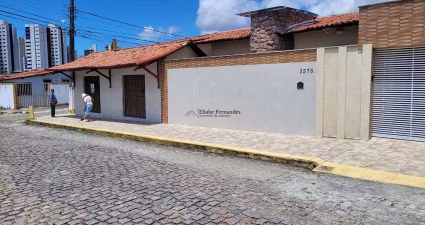 Ótima casa de esquina para venda em Candelária, Natal/RN