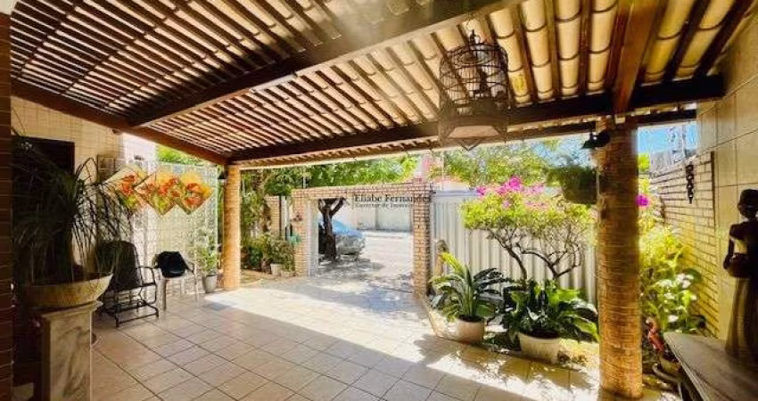 Casa à venda com 3 quartos, 248m², em Ponta Negra, Natal/RN