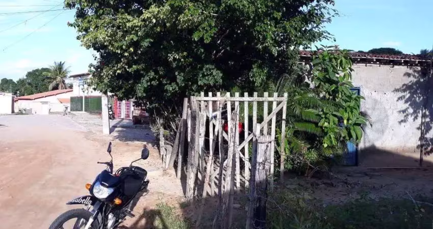 Casa com 2 quartos à venda na Rua Isaura Reis, 19, Centro, Canavieiras