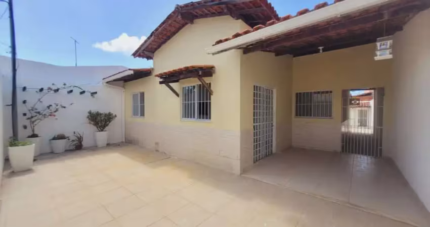 Casa com 2 quartos à venda na Rua Santa Paulina do Coração Agonizante de Jesus, 234, Aruana, Aracaju