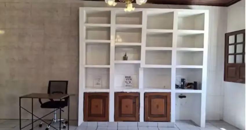 Casa com 3 quartos à venda na Rua Cabo Sylvio de Oliveira Cruz, 32, Atalaia, Aracaju