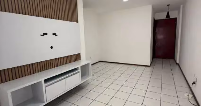 Apartamento com 2 quartos para alugar na Rua Industrial Climério Sarmento, Jatiúca, Maceió
