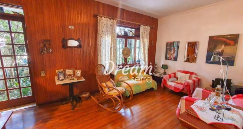 Casa com 3 dormitórios à venda, 104 m² por R$ 495.000,00 - Nossa Senhora de Fátima - Teresópolis/RJ
