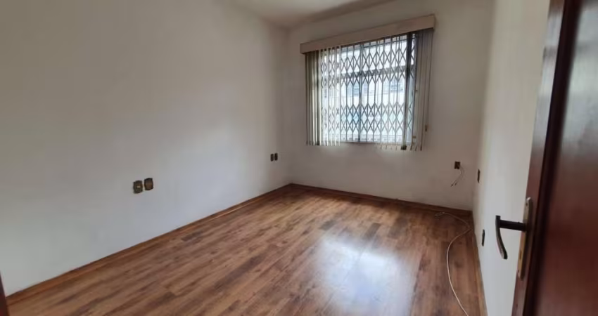 Apartamento com 2 dormitórios à venda, 65 m² por R$ 285.000,00 - Várzea - Teresópolis/RJ