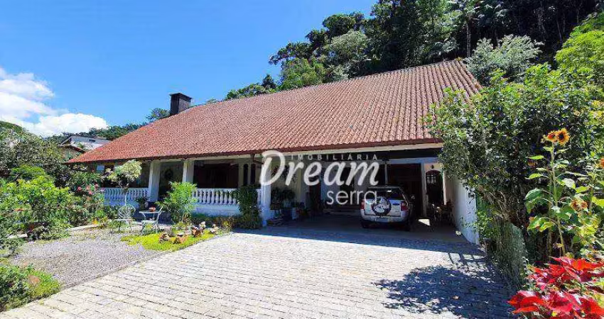 Casa com 7 dormitórios à venda, 320 m² por R$ 1.550.000,00 - Comary - Teresópolis/RJ