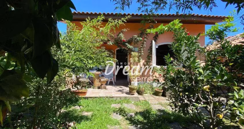 CASA LINDA EM CONDOMÍNIO COM LAZER – VARGEM GRANDE - TERESÓPOLIS.