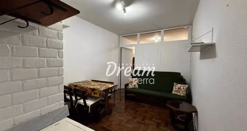 Apartamento com 1 dormitório para alugar, 32 m² por r$ 1.560,00/mês - alto - teresópolis/rj